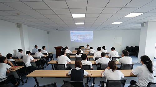 公司召開機關(guān)干部進基層鍛煉交流動員會